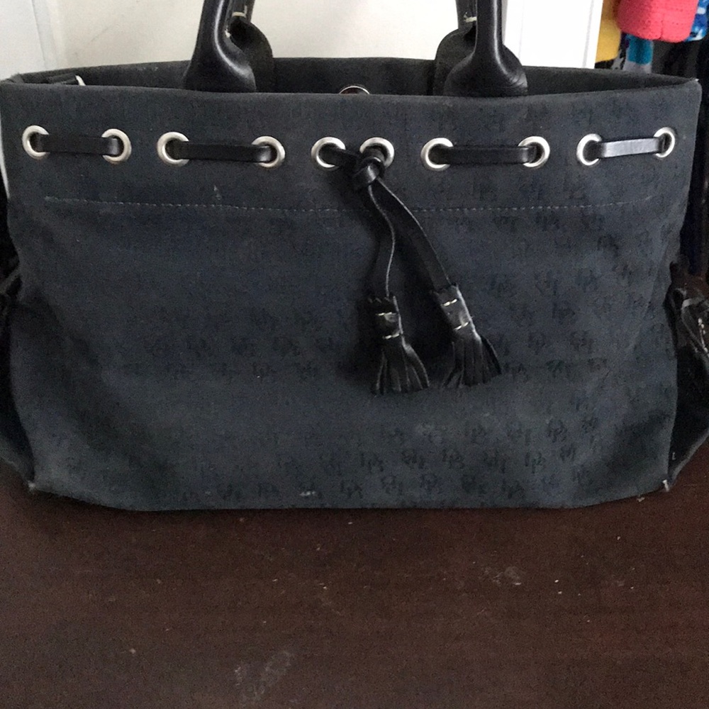 Dooney & Bourke signature bag